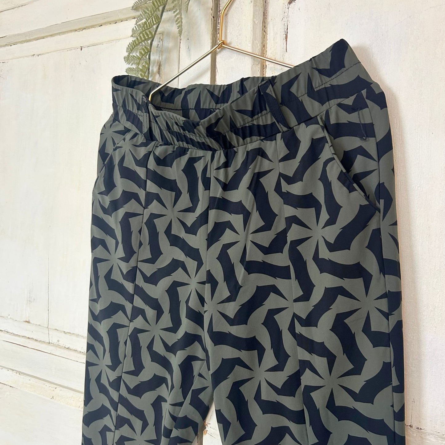 Broek, Maat M