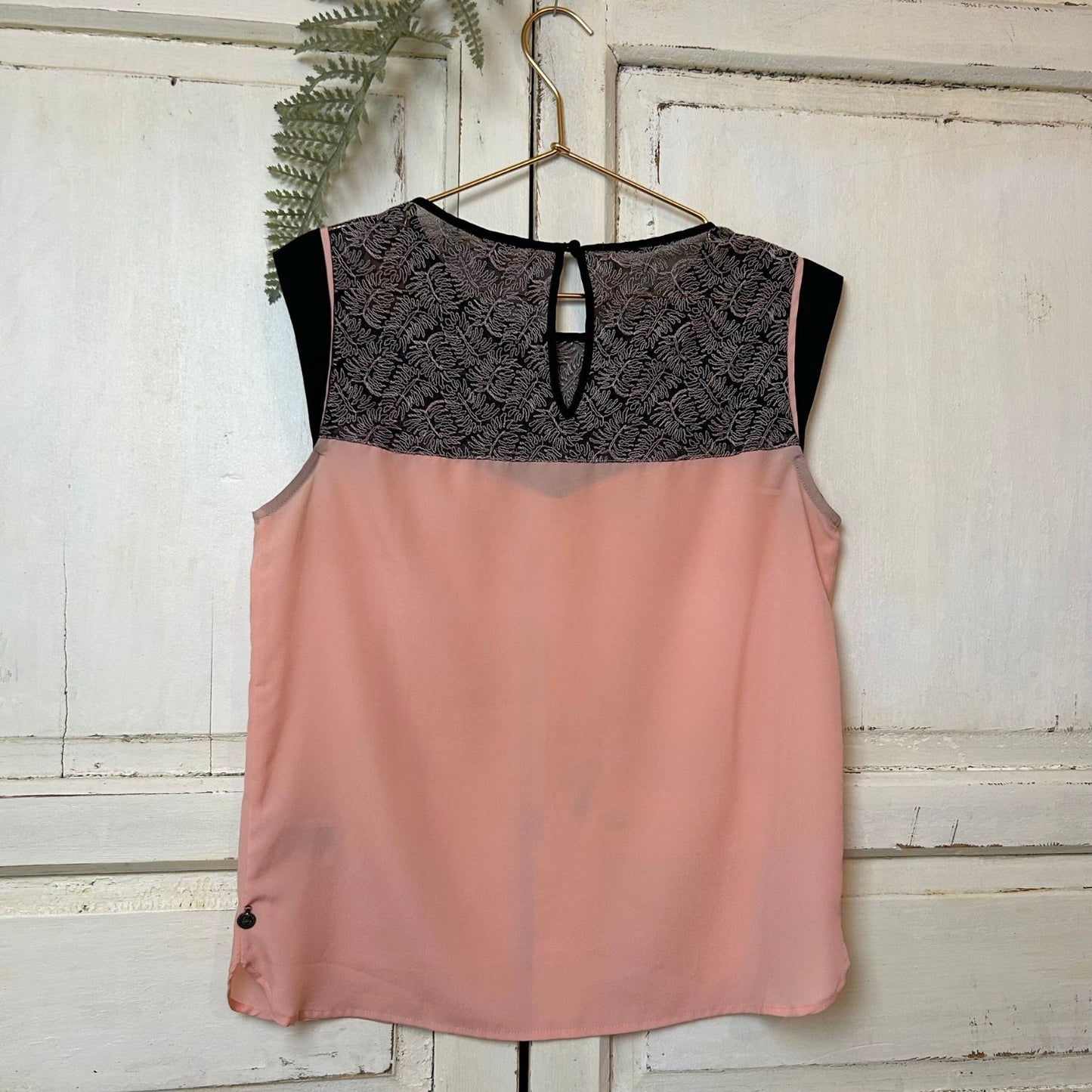 Top, Maat S