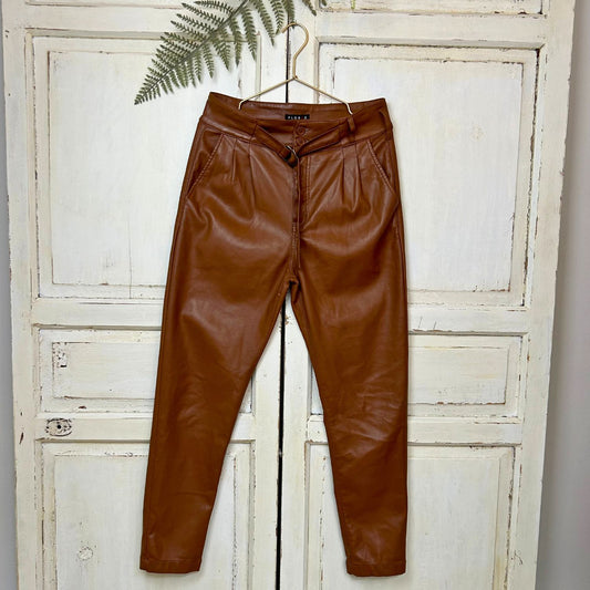 Broek, Maat 31
