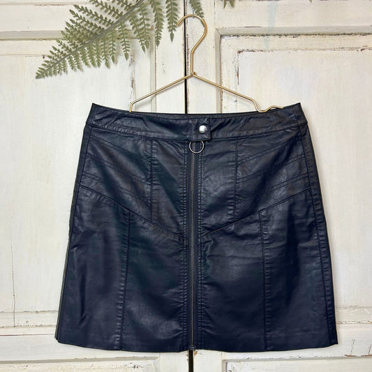 Rok, Maat M