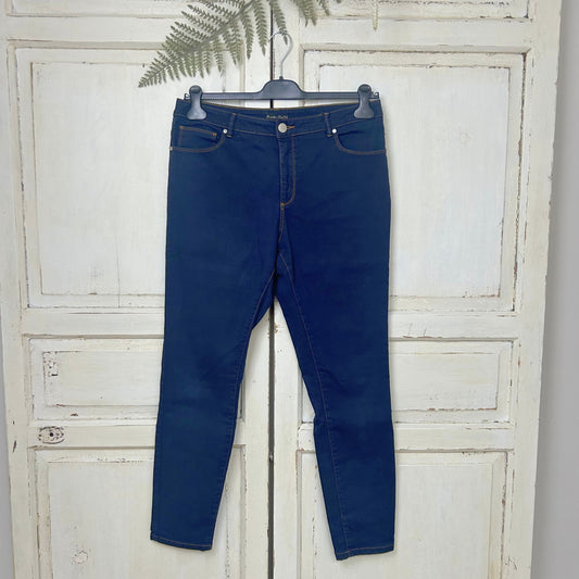 Jeans, Maat 44