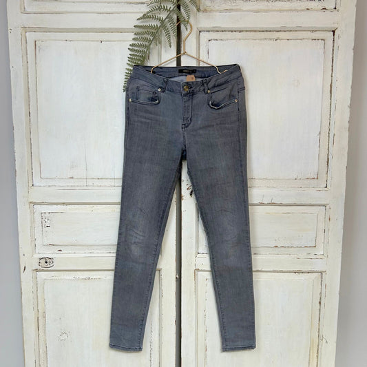 Jeans, Maat 31