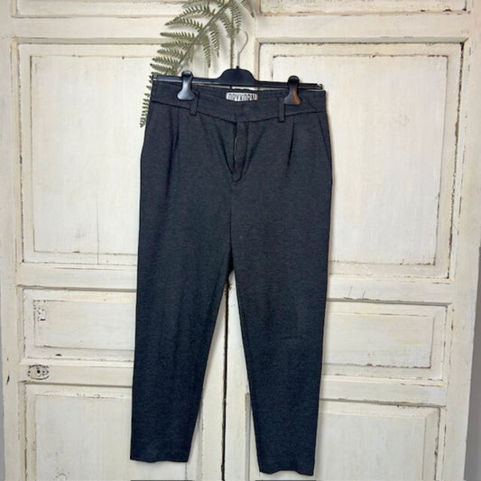Pantalon, Maat 40