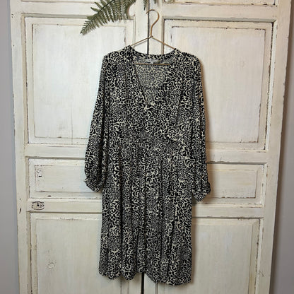 Jurk, Maat 44