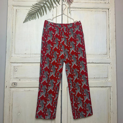 Pantalon, Maat 44